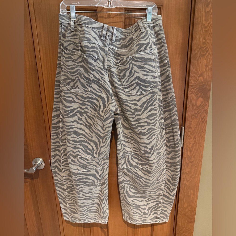 Listicle Gray and Cream Barrel Striped Pants - Picture 2 of 3